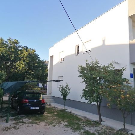 Apartments Lota Starigrad Paklenica Ngoại thất bức ảnh