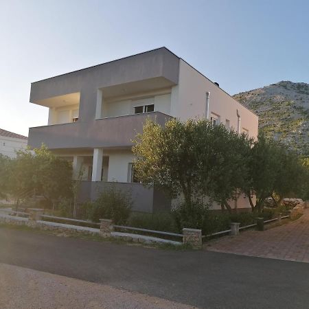 Apartments Lota Starigrad Paklenica Ngoại thất bức ảnh