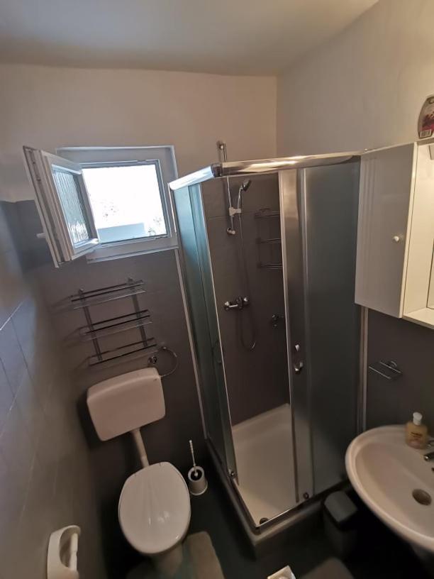 Apartments Lota Starigrad Paklenica Ngoại thất bức ảnh